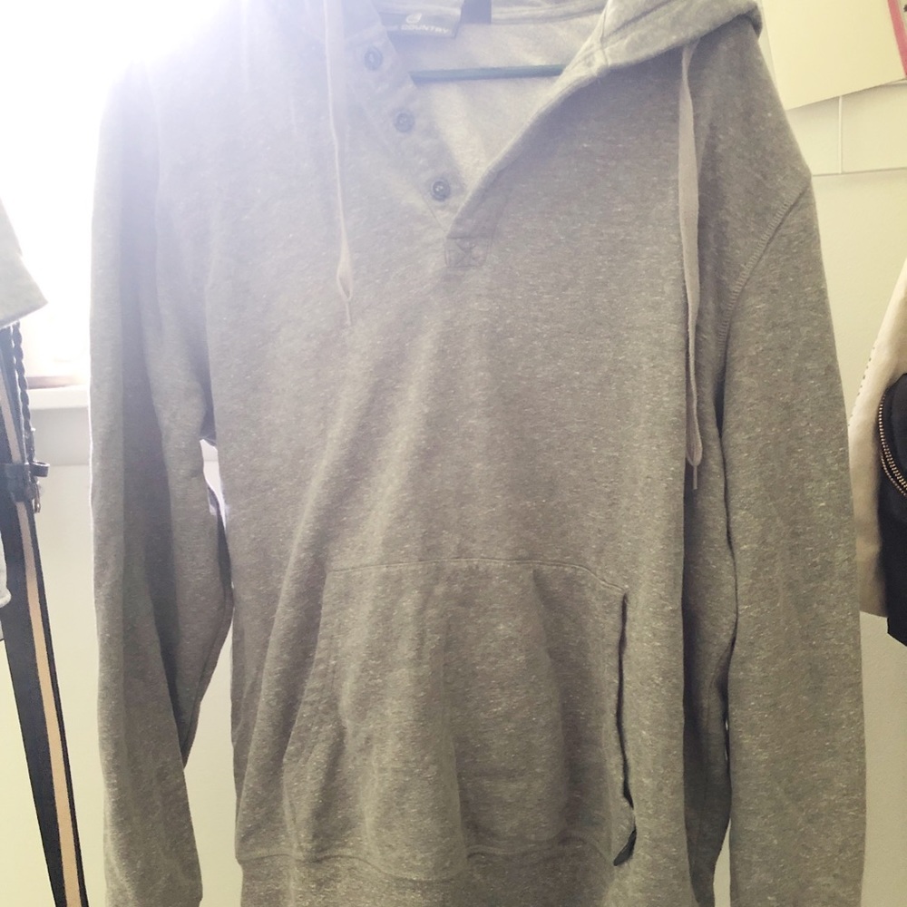 GREY HOODIE